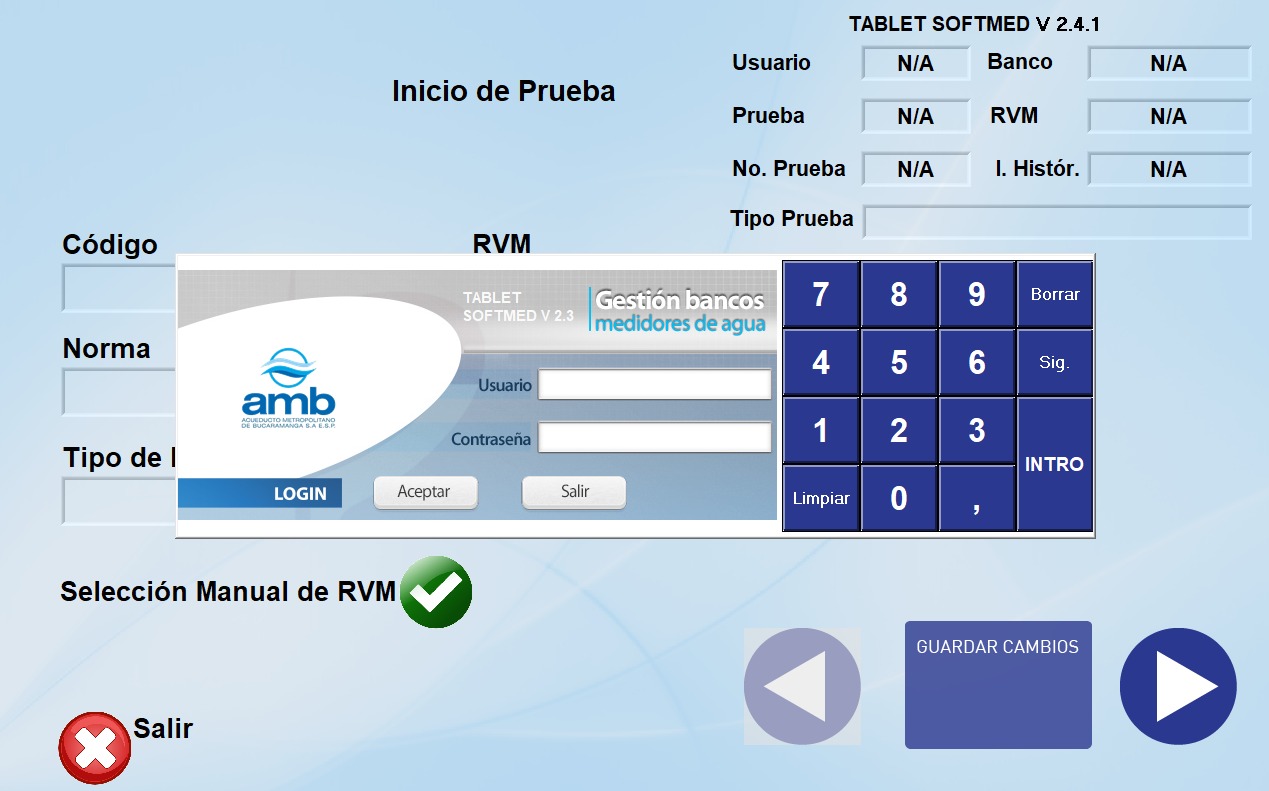 Pantalla tablet SOFTMED V2.4.1 con login del operador y teclado numérico táctil para captura de seriales
